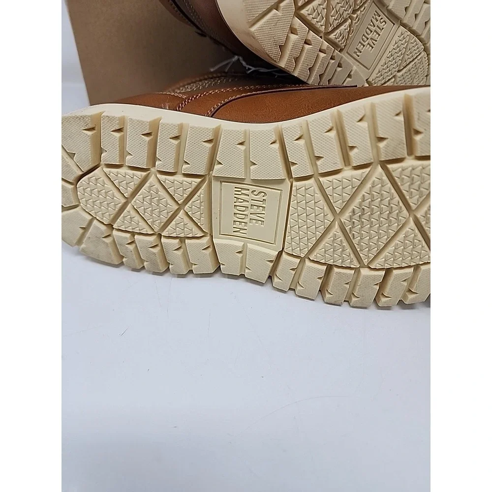 Steve Madden Men's‎ Bleeker Boot Size 8 Cognac